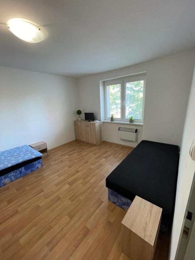 Apartmány - Školní Chomutov Exterior foto