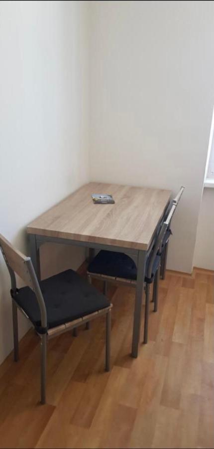 Apartmány - Školní Chomutov Exterior foto
