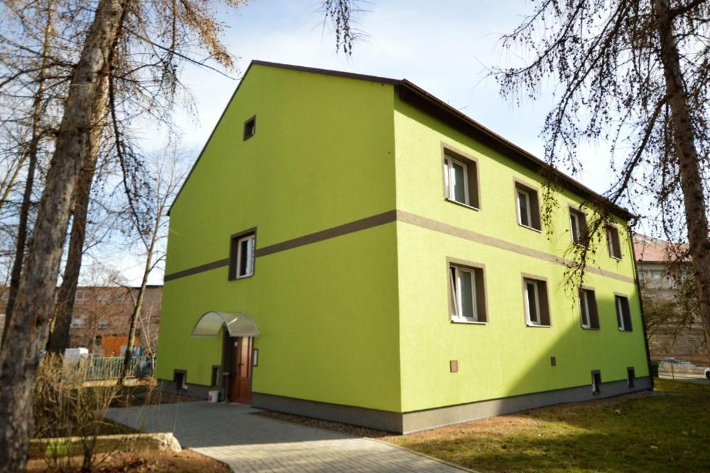 Apartmány - Školní Chomutov Exterior foto